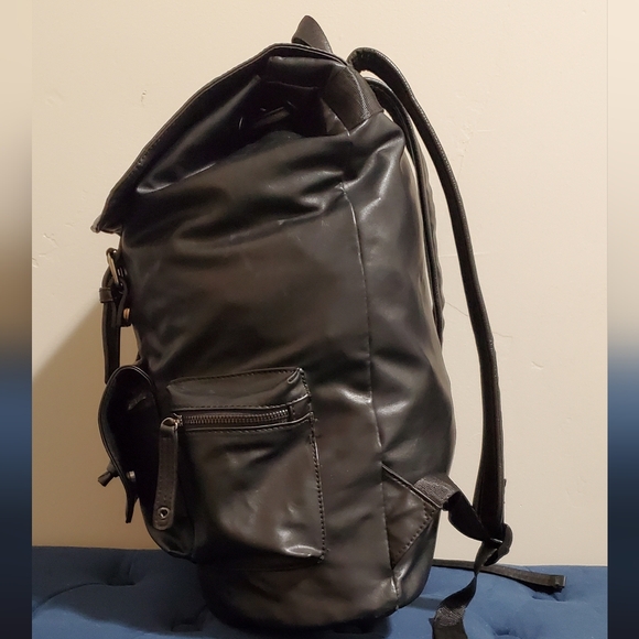 Vormor Faux leather backpack - Picture 3 of 6